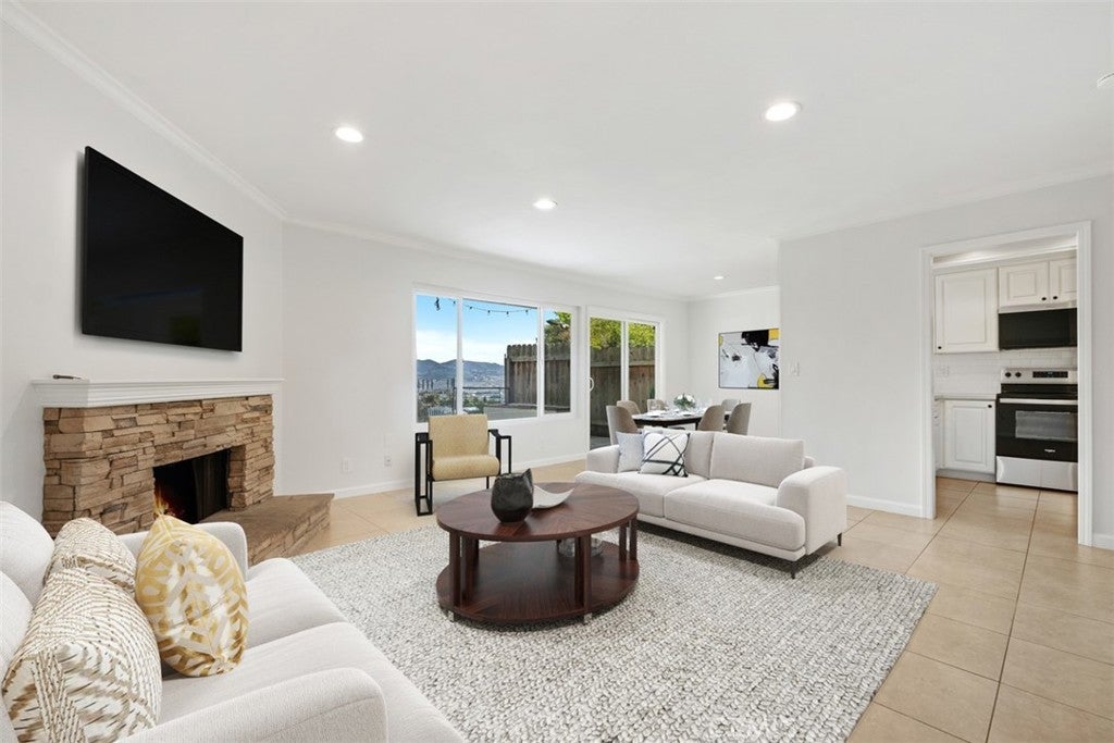 Photo of Listing #OC25223611