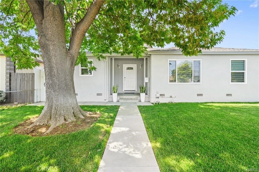 Photo of Listing #SR25224620