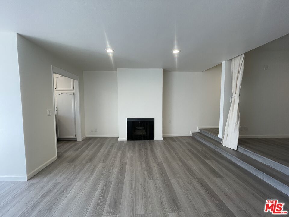 Photo of Listing #25596521