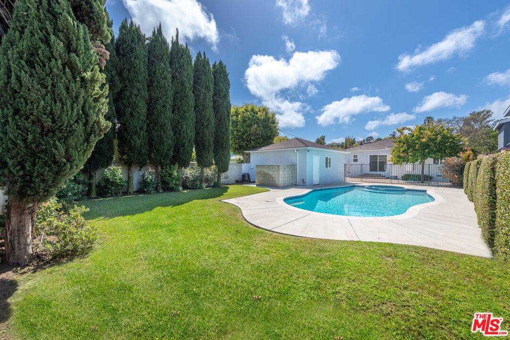 Photo of Listing #25596843