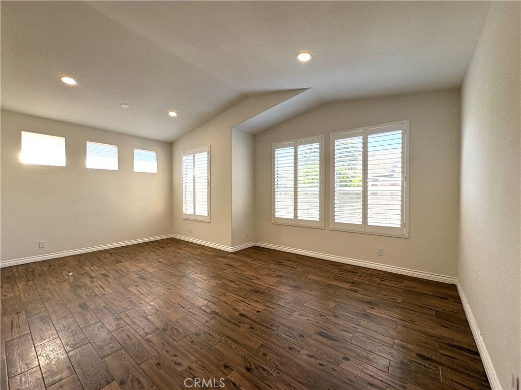 Photo of Listing #CV25225565