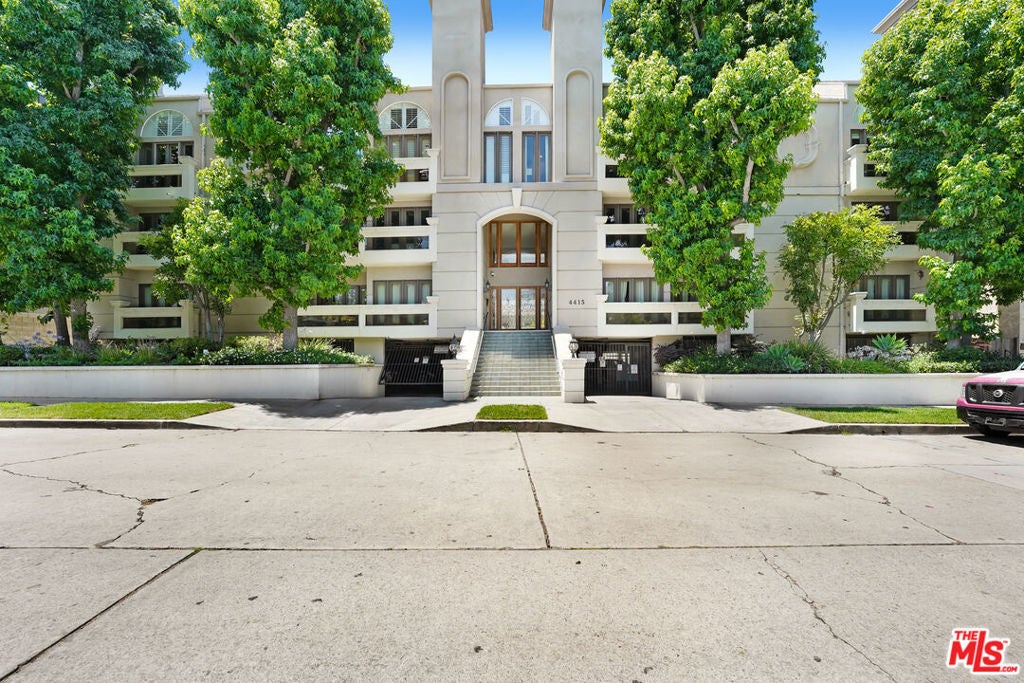 Photo of Listing #25597695