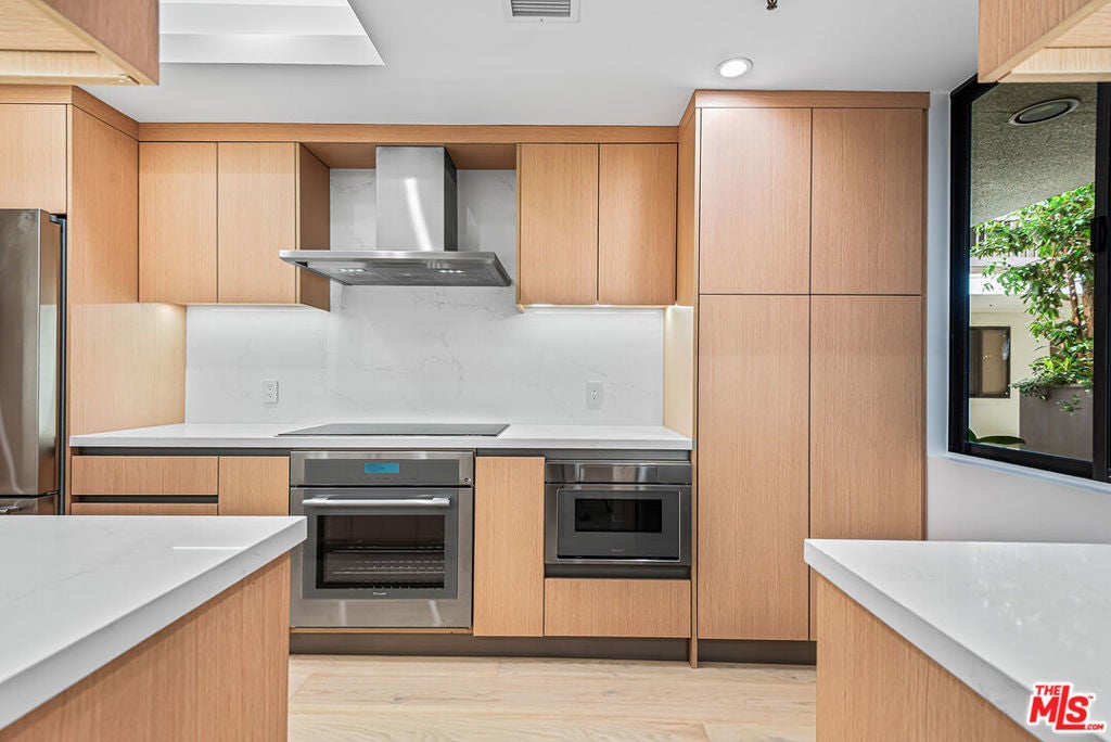 Photo of Listing #25597647