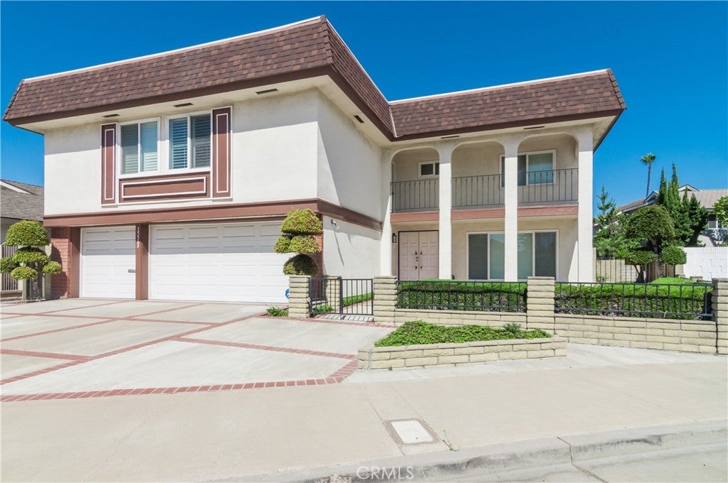 Photo of Listing #PV25219244