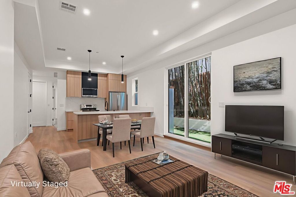 Photo of Listing #25598087