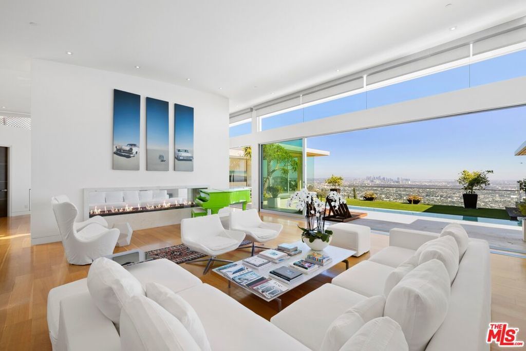 Photo of Listing #25597681