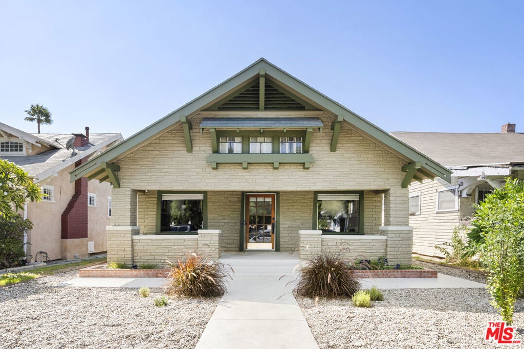 Photo of Listing #25598121