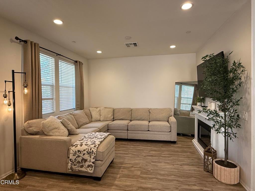 Photo of Listing #V1-32577