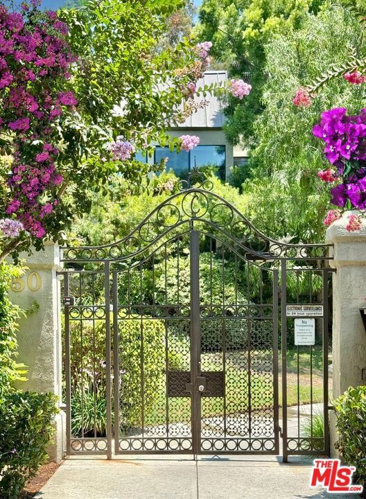 Photo of Listing #25598309