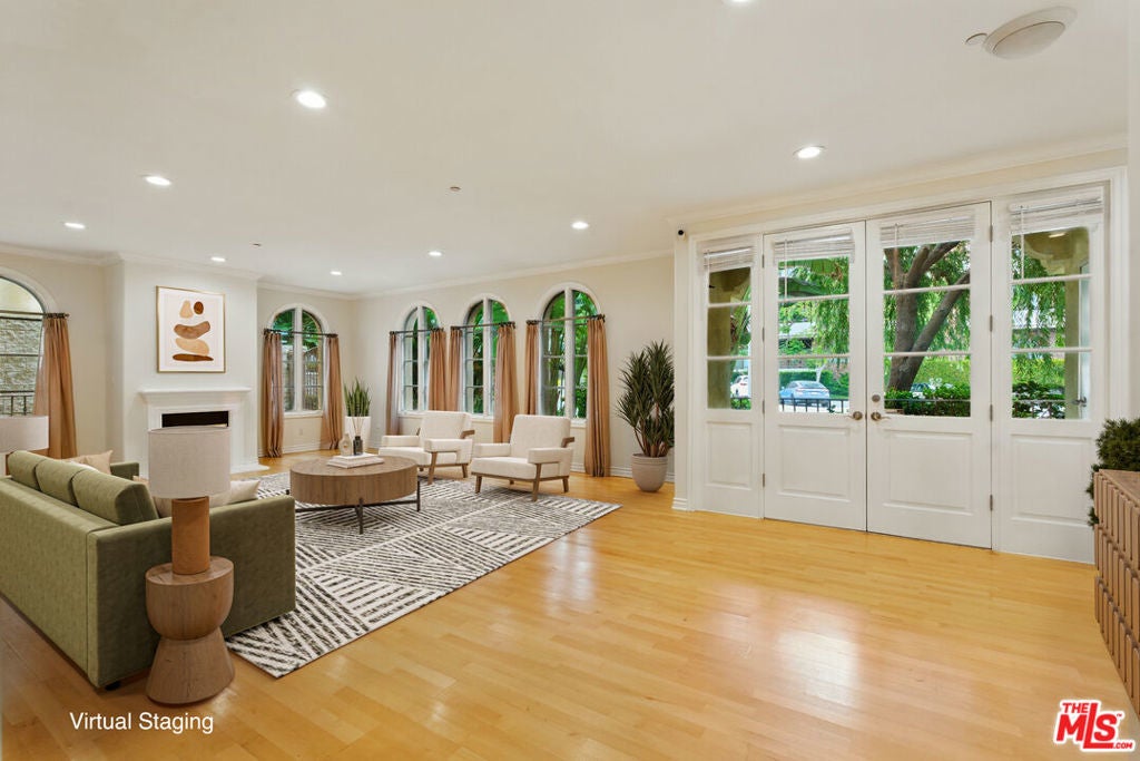 Photo of Listing #25599007