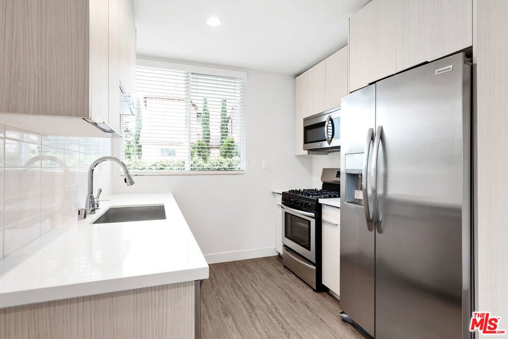 Photo of Listing #25599439