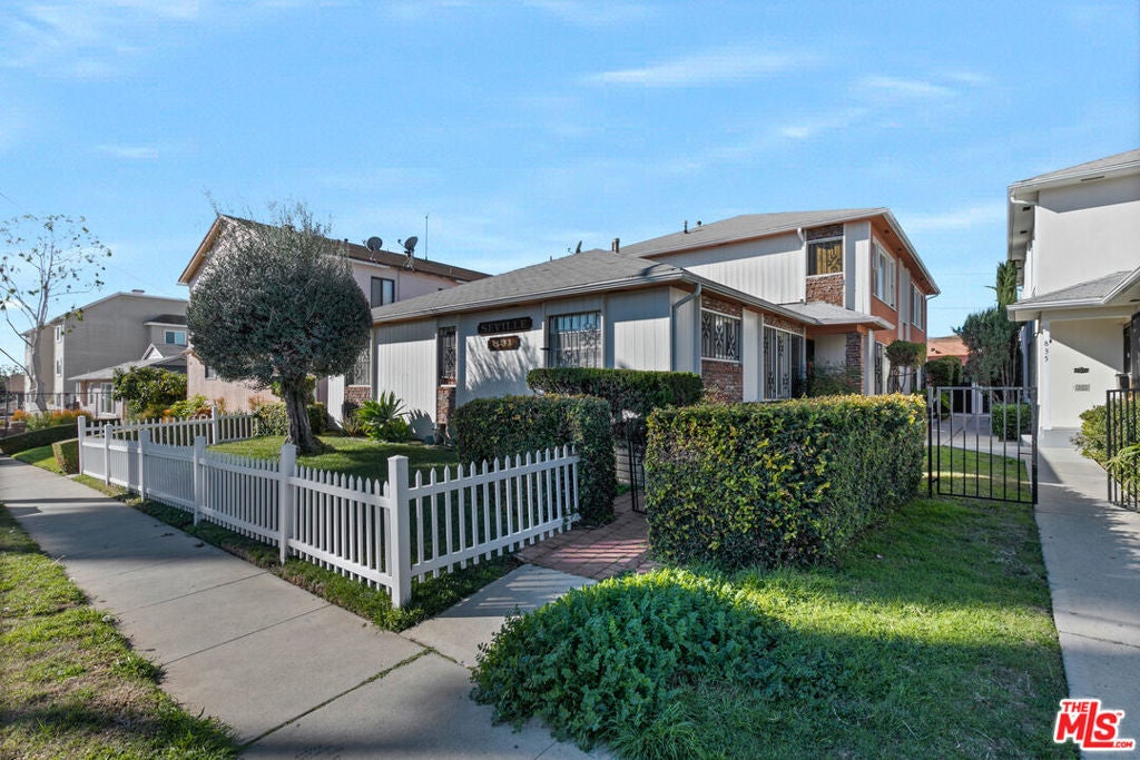 Photo of Listing #25599579