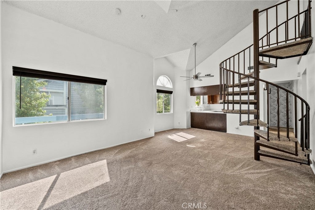 Photo of Listing #SR25227831