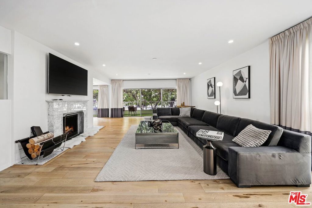 Photo of Listing #25599887