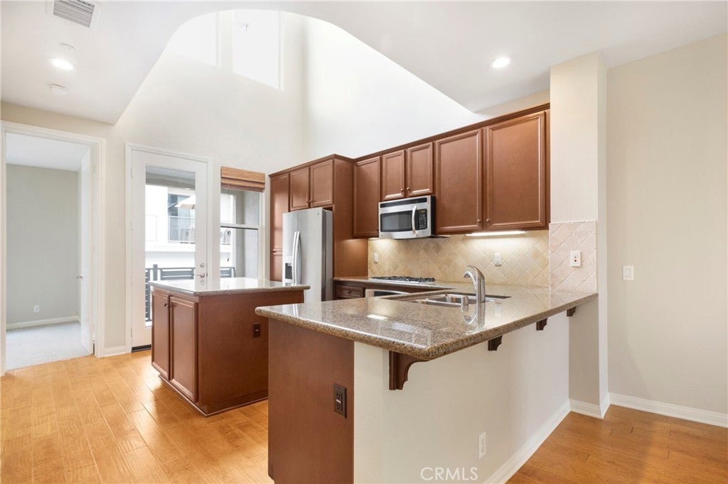 Photo of Listing #PW25229476