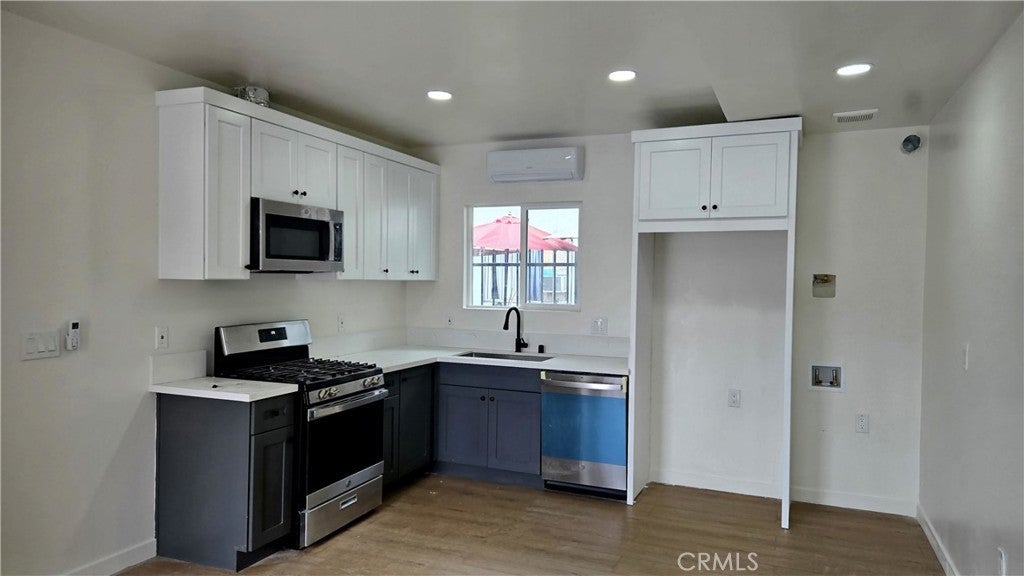 Photo of Listing #DW25229910