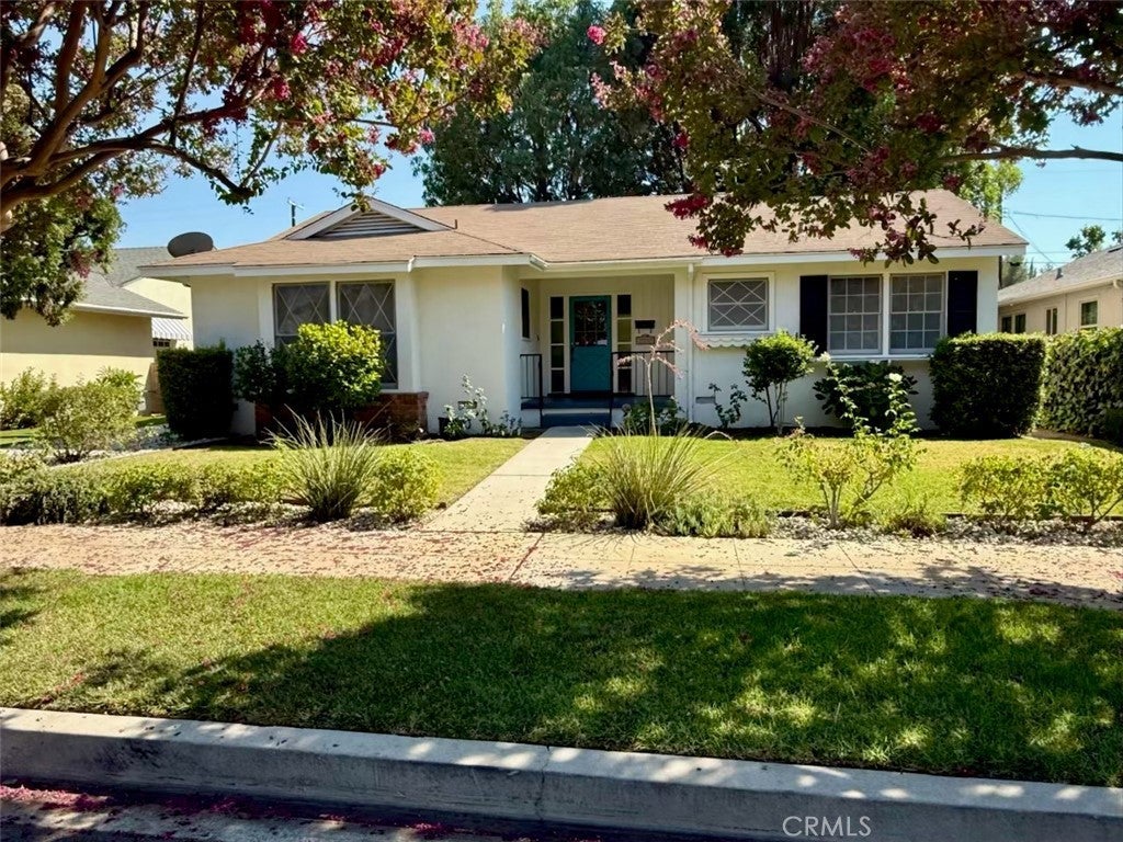 Photo of Listing #SR25230240