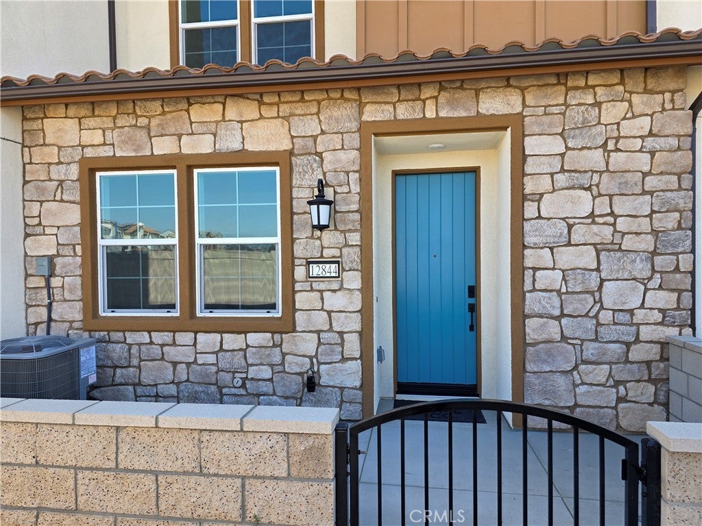 Photo of Listing #IG25230385