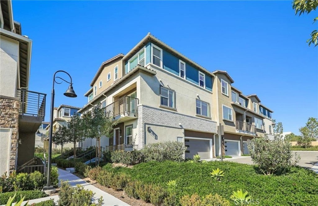 Photo of Listing #WS25228263