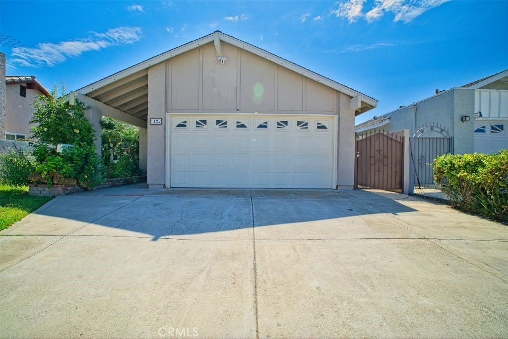 Photo of Listing #OC25230549