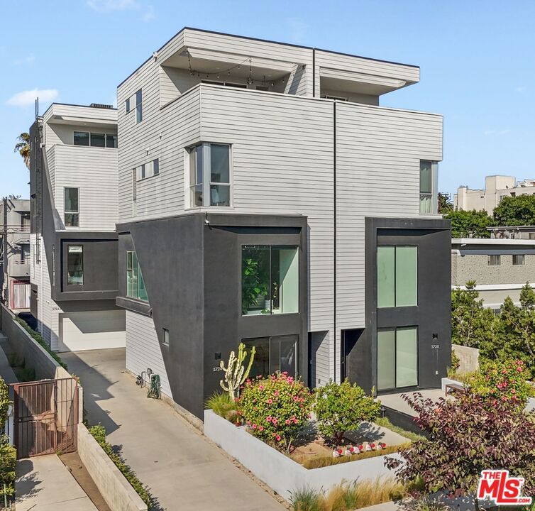 Photo of Listing #25599481