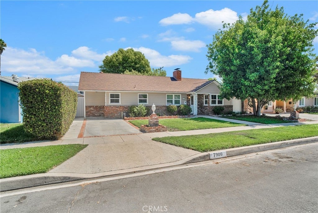 Photo of Listing #SR25230926