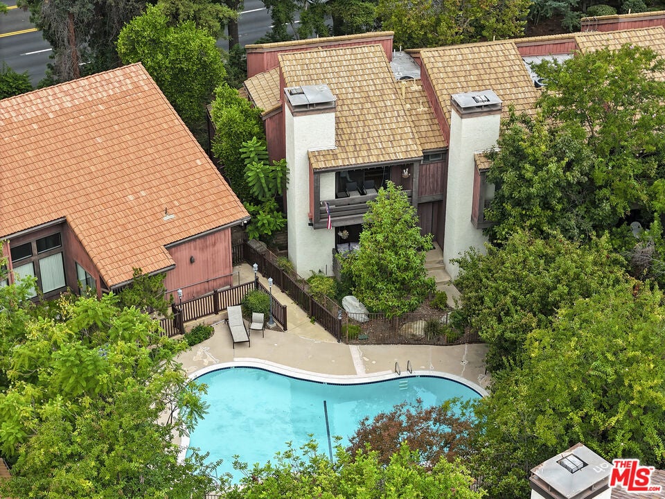 Photo of Listing #25600635