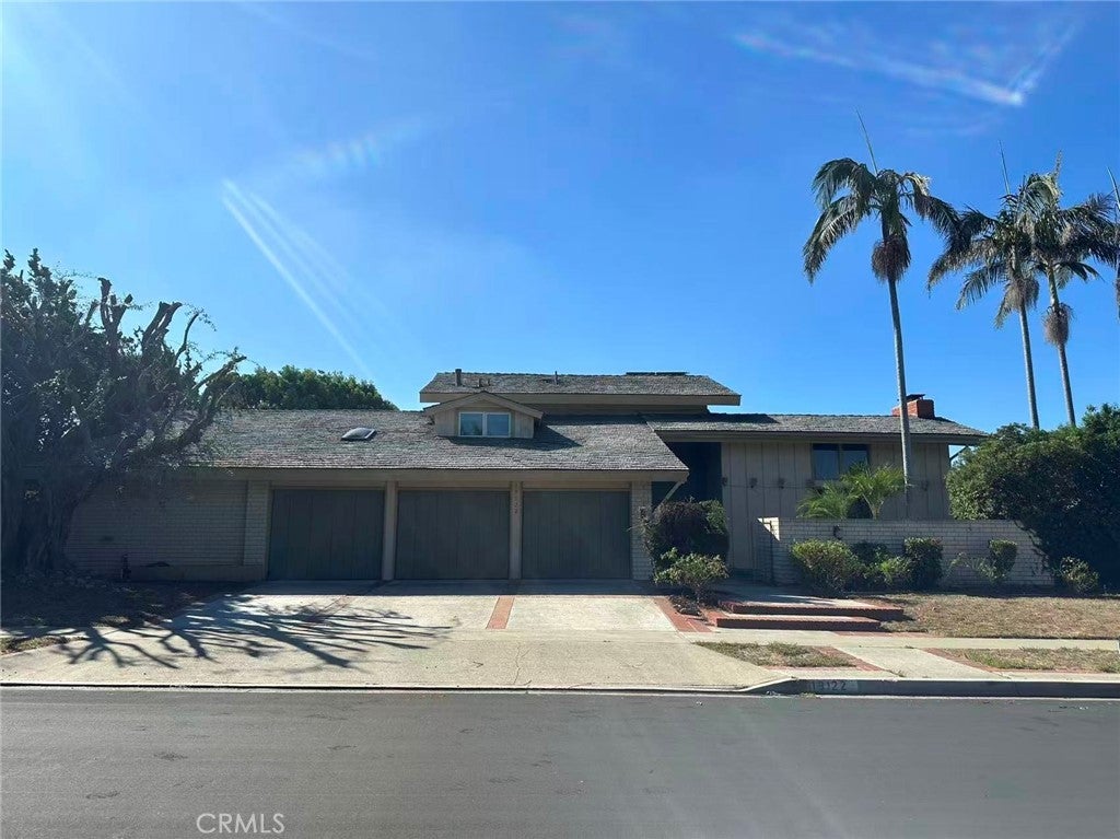 Photo of Listing #TR25231477