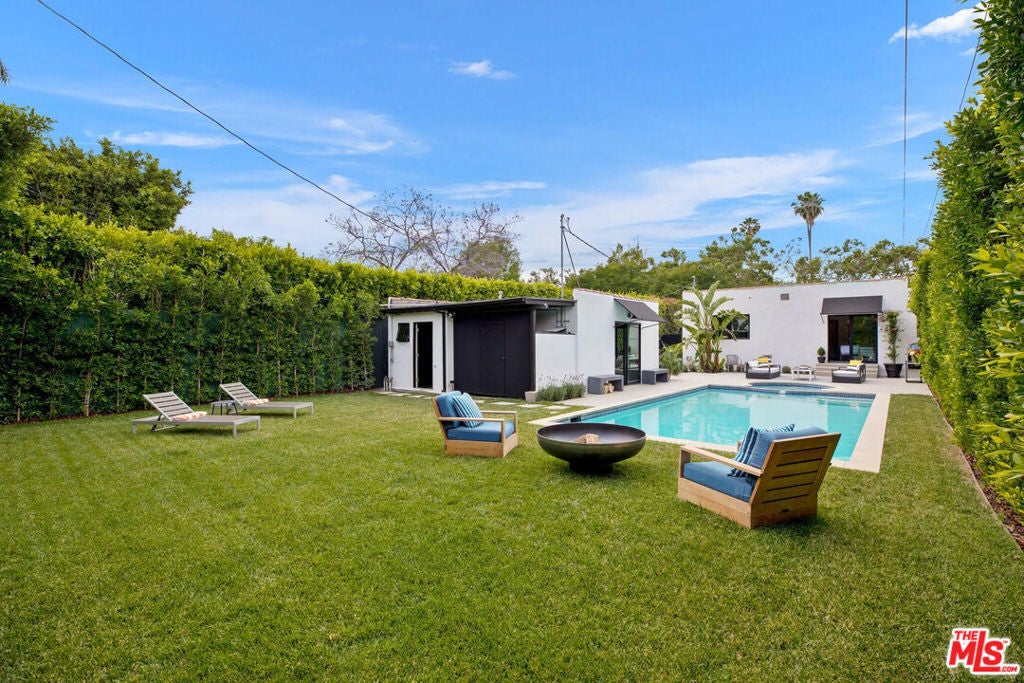 Photo of Listing #25601077