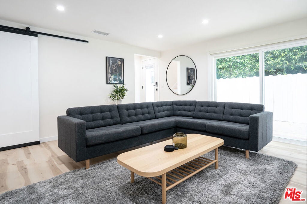 Photo of Listing #25601513