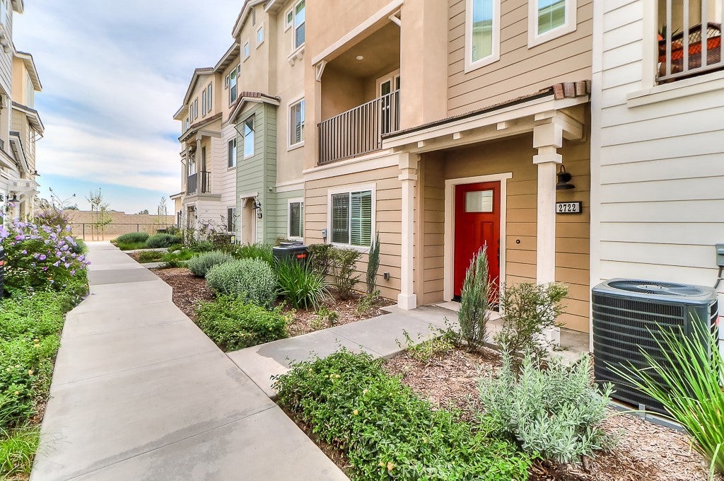 Photo of Listing #CV25232483