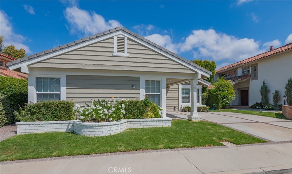 Photo of Listing #OC25232495