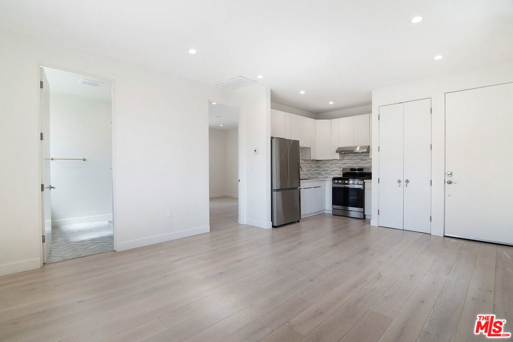 Photo of Listing #25601199