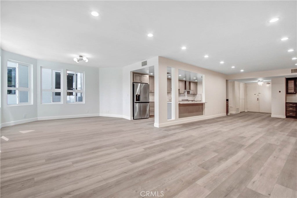 Photo of Listing #OC25232858