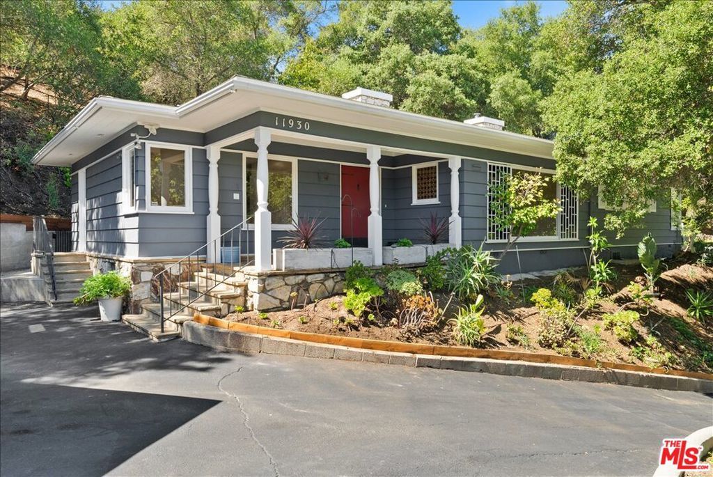 Photo of Listing #25596877