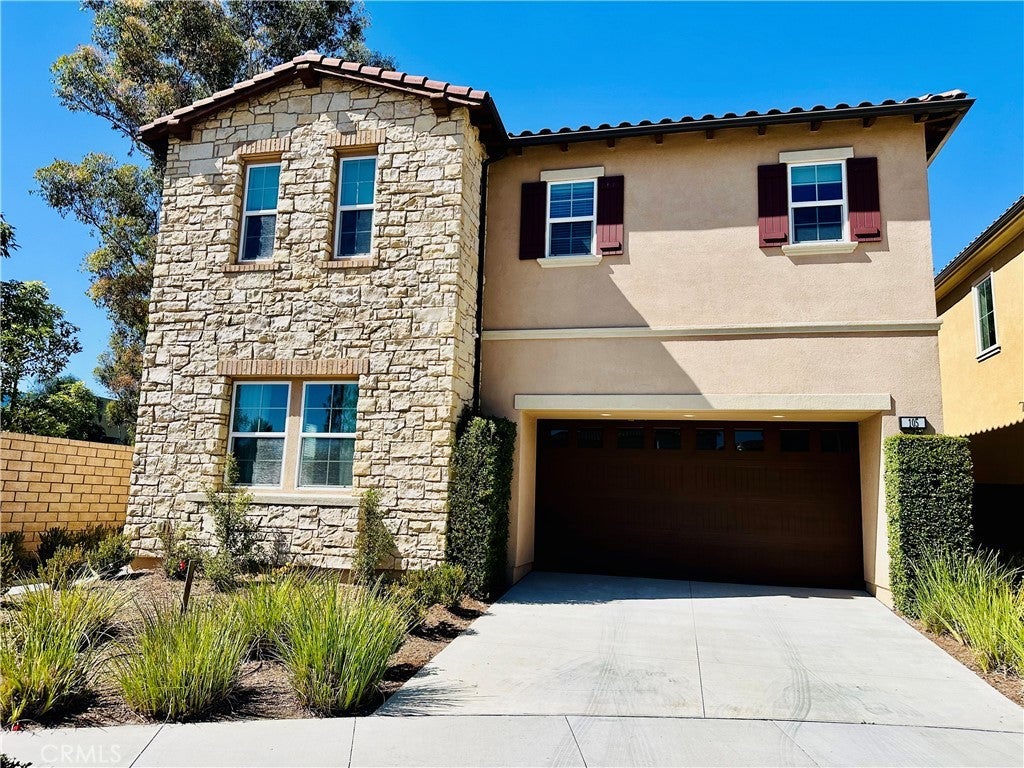 Photo of Listing #OC25233285