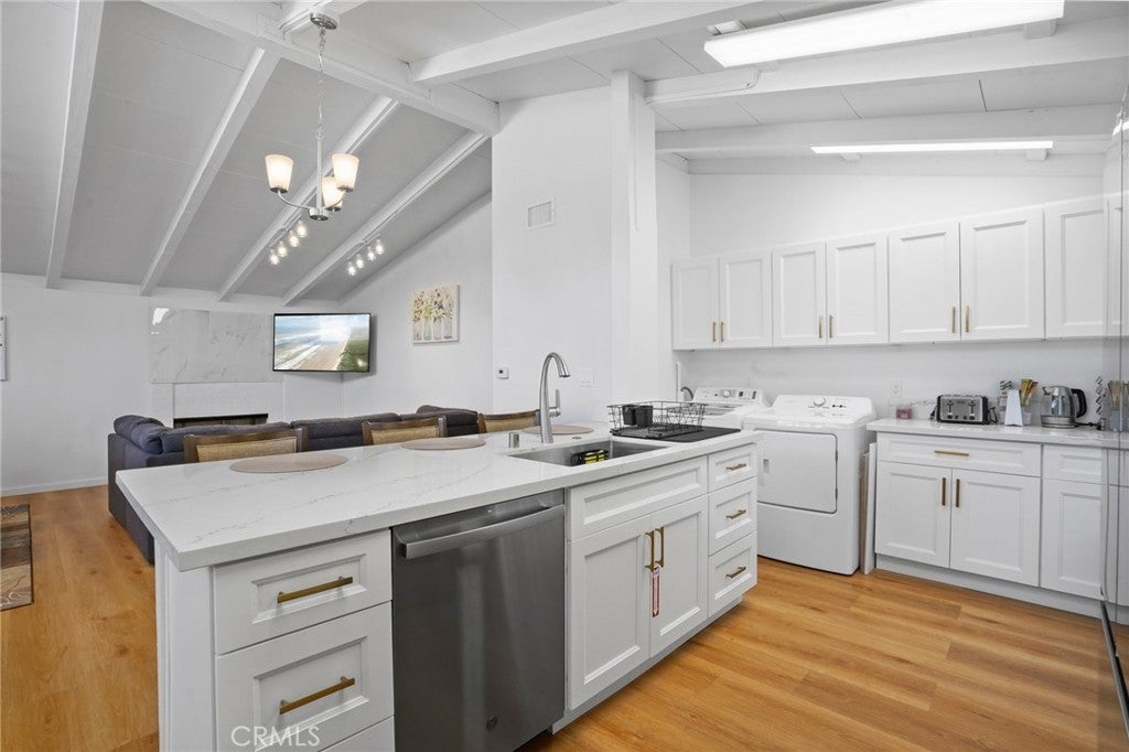 Photo of Listing #SR25233842