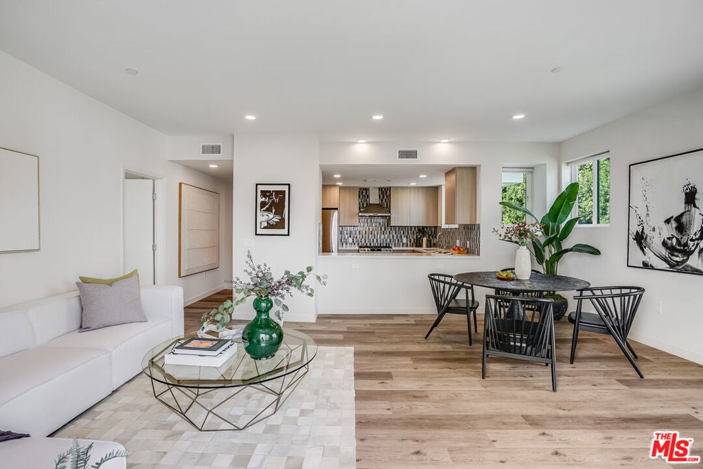 Photo of Listing #25602431