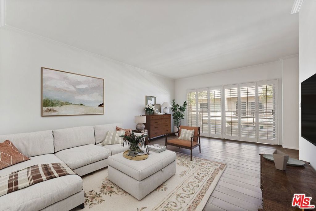 Photo of Listing #25600909