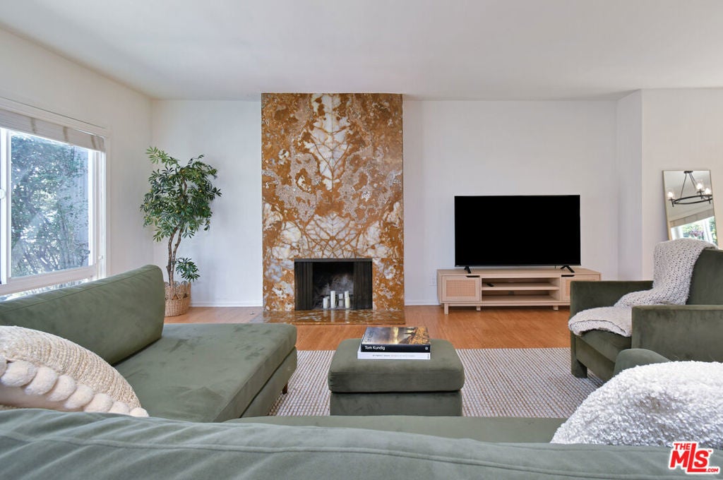 Photo of Listing #25602165