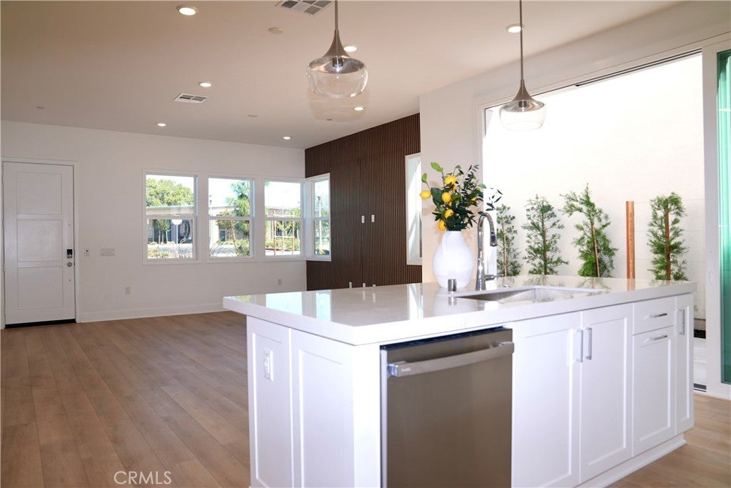 Photo of Listing #OC25233957