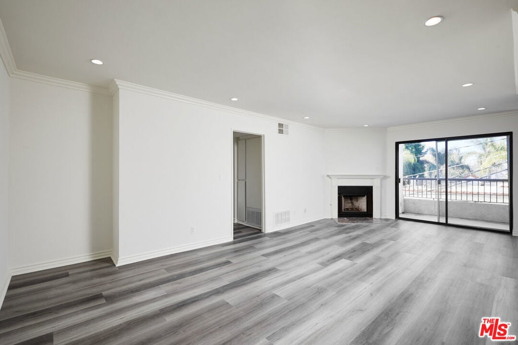 Photo of Listing #25602423