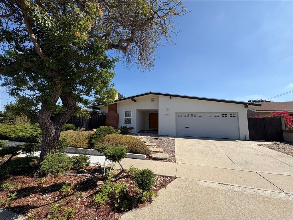 Photo of Listing #SB25234719