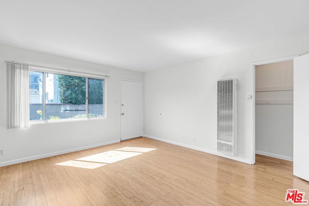 Photo of Listing #25603041