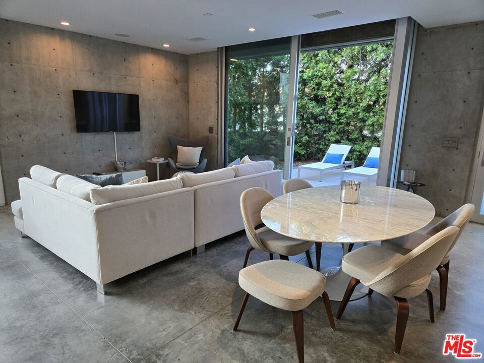 Photo of Listing #25602749