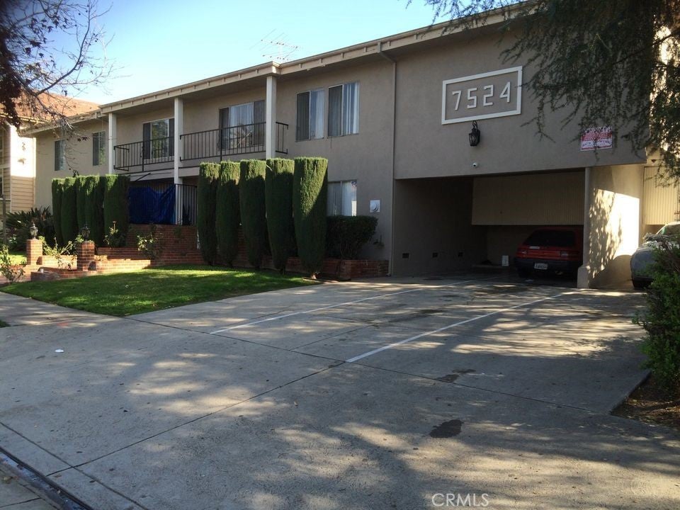 Photo of Listing #SR25235615