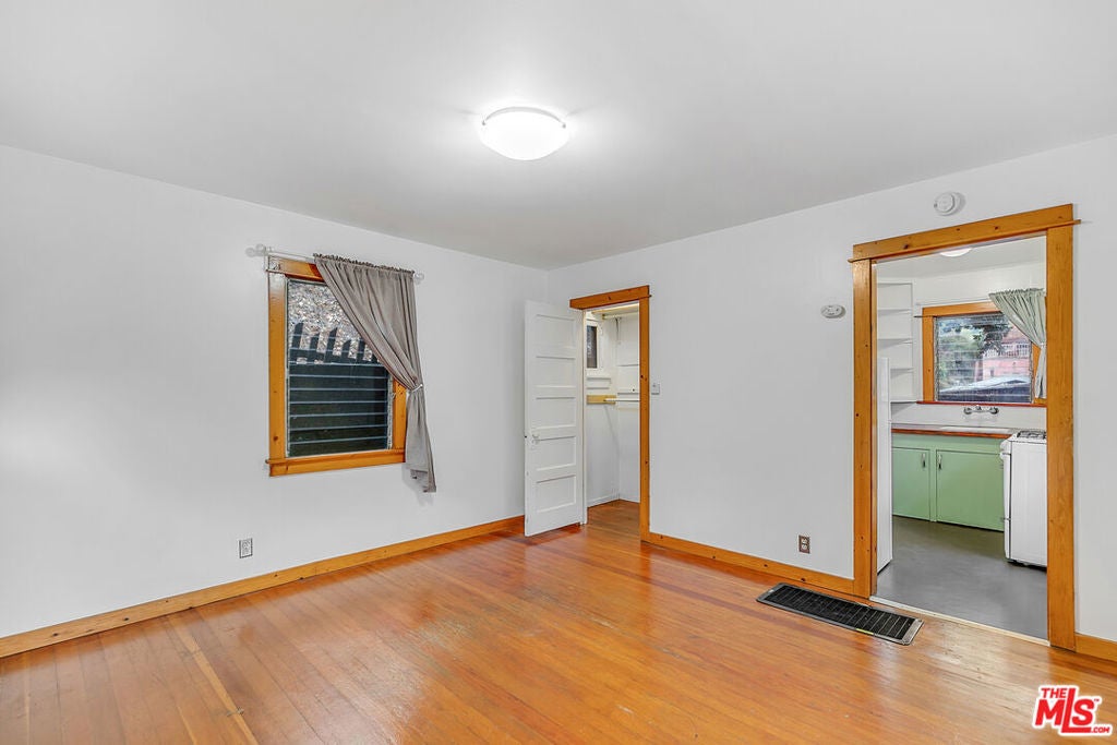 Photo of Listing #25603797