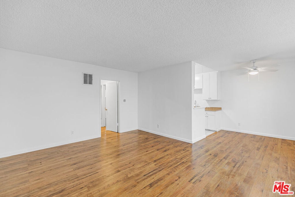 Photo of Listing #25603827