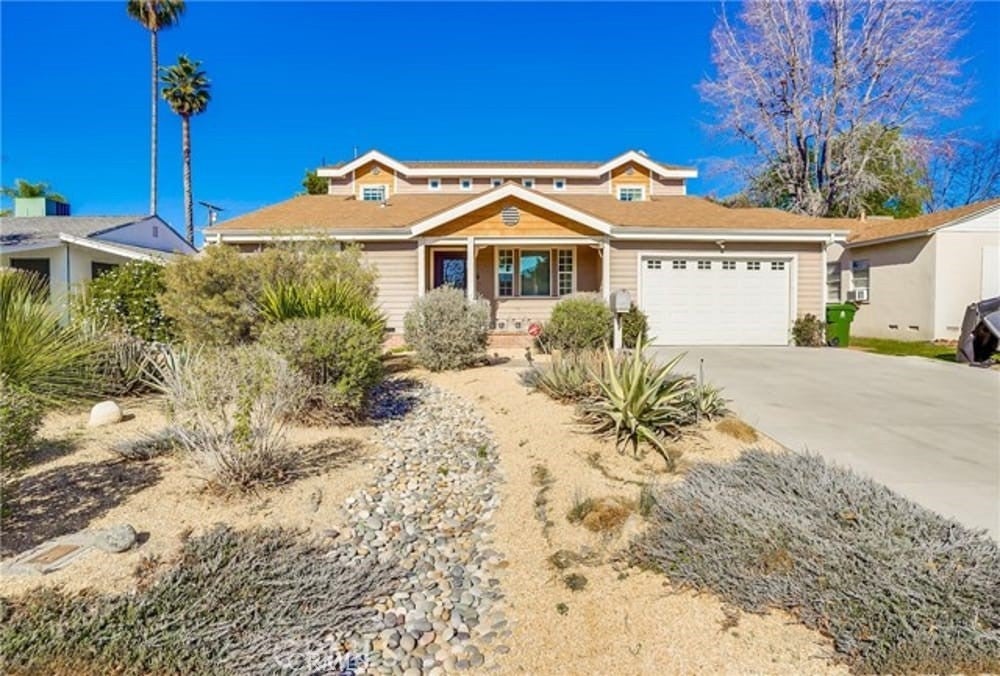 Photo of Listing #SR25236162