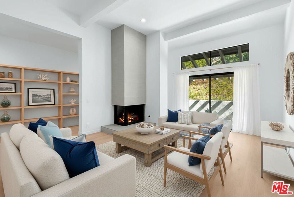 Photo of Listing #25603449